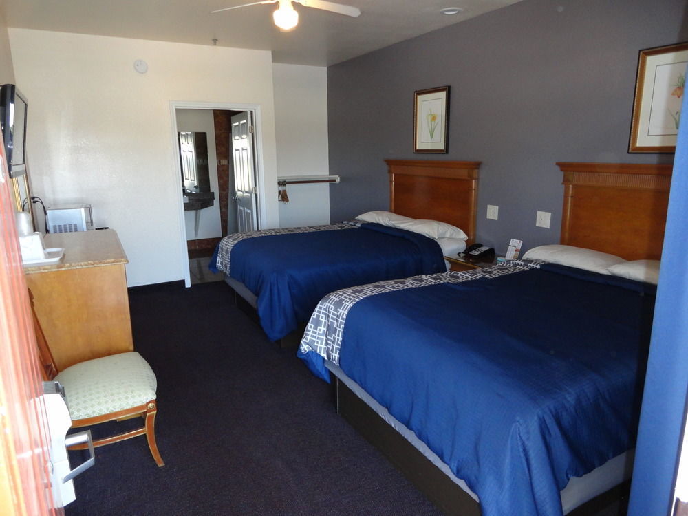 Americas Best Value Inn - Brownsville Exterior photo